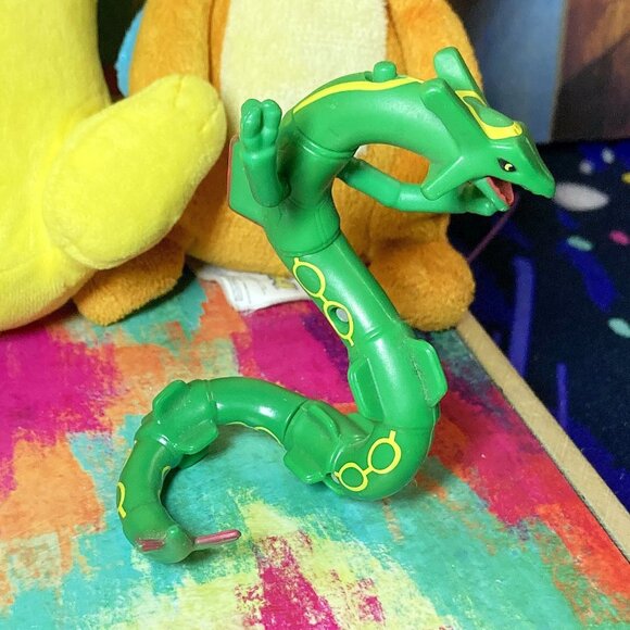 POKEMON TOYS LOT MIXED COLLECTIBLE TOY LOT - PIKACHU , EEVEE , RAYQUAZA + MORE - Picture 6 of 7